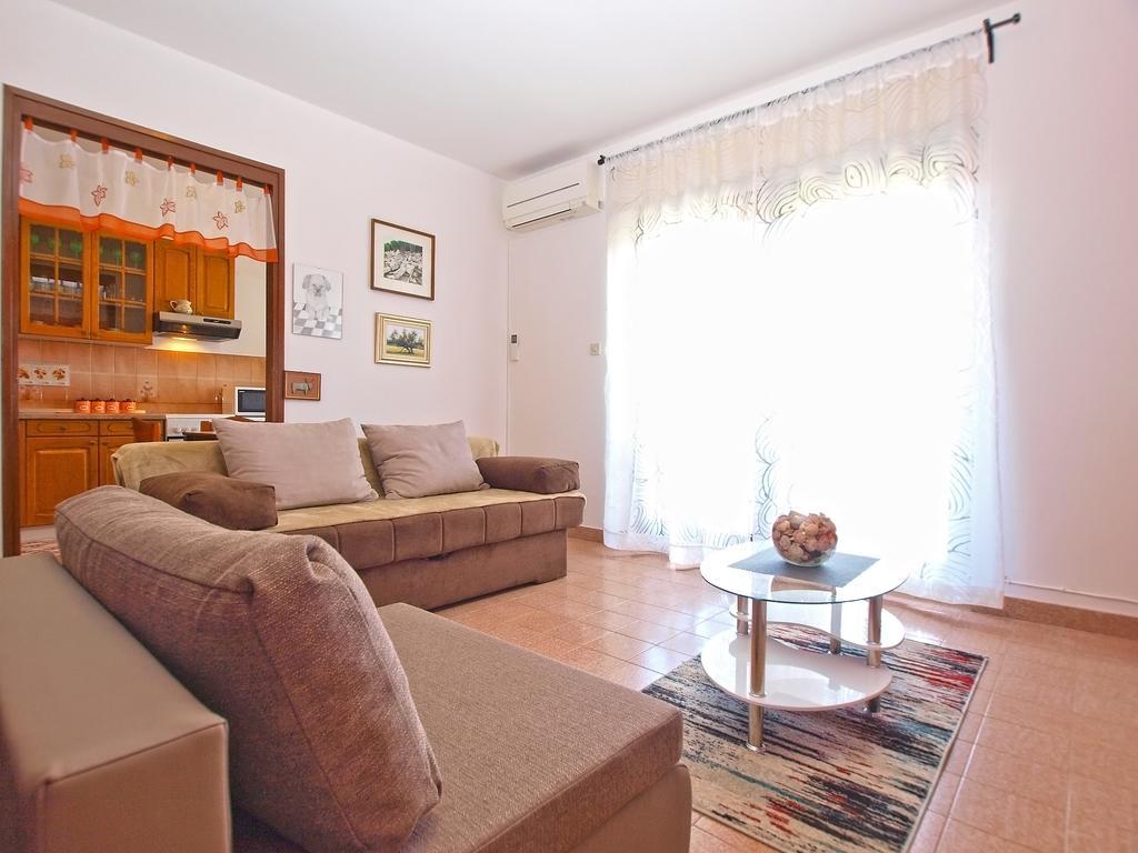 Apartment Snezana 1200 Фажана Экстерьер фото