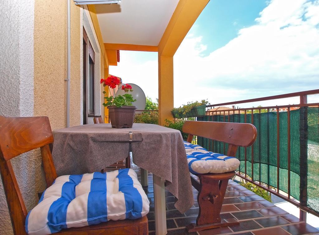 Apartment Snezana 1200 Фажана Экстерьер фото