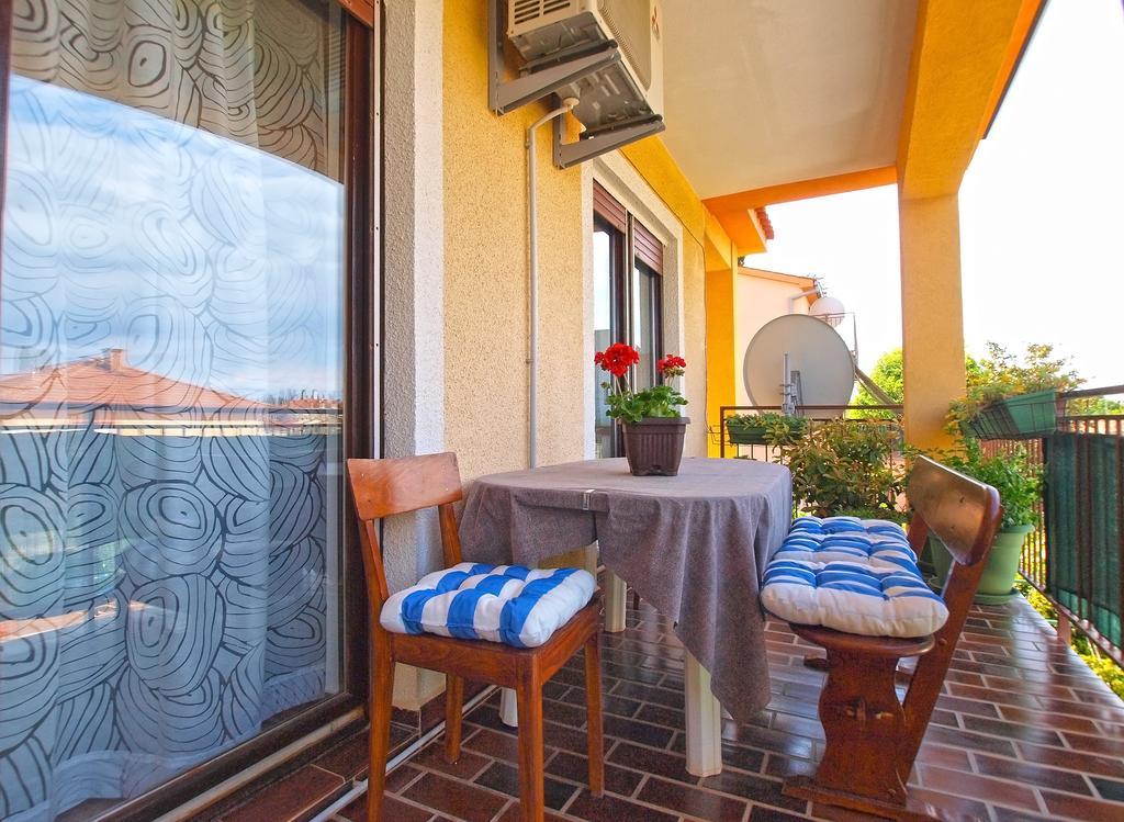 Apartment Snezana 1200 Фажана Экстерьер фото